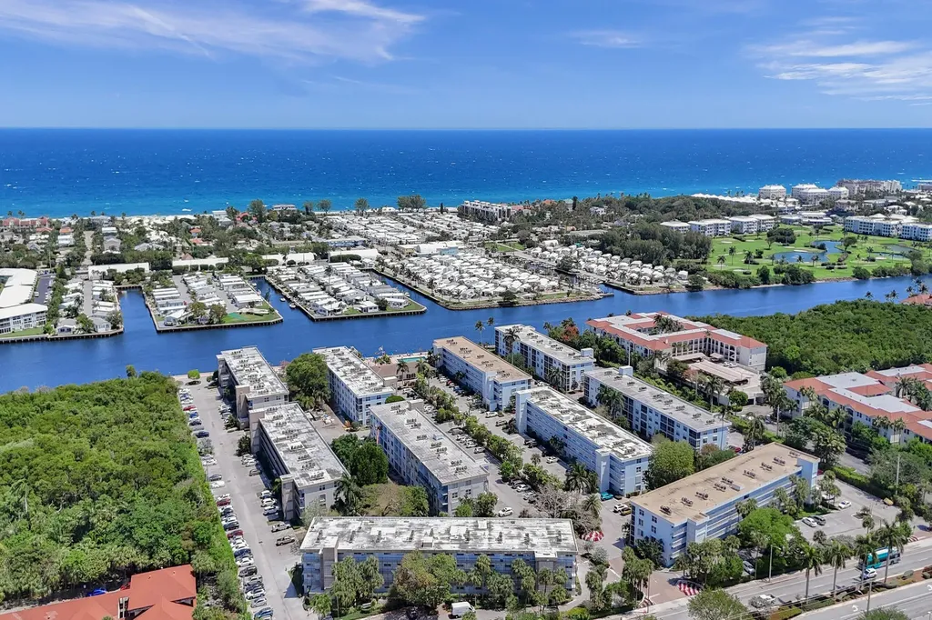 2000 S Federal Highway Boynton Beach FL 33435