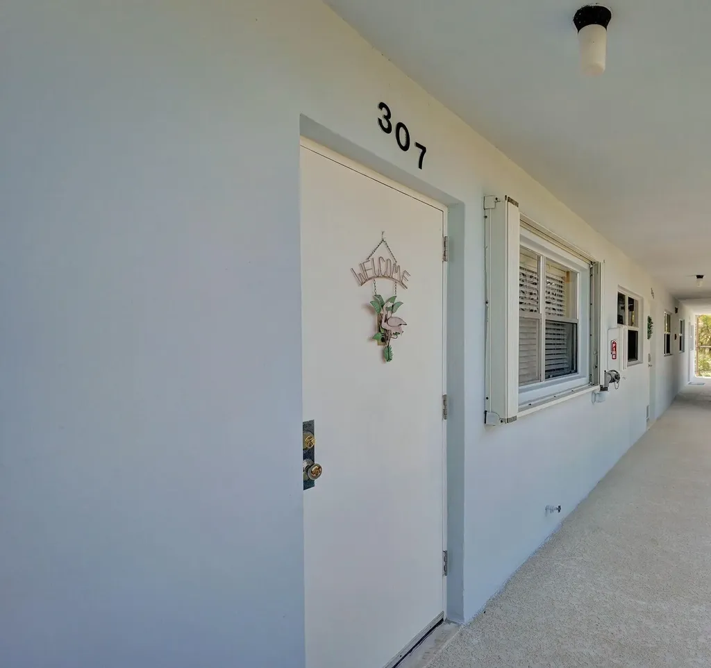 2000 S Federal Highway Boynton Beach FL 33435