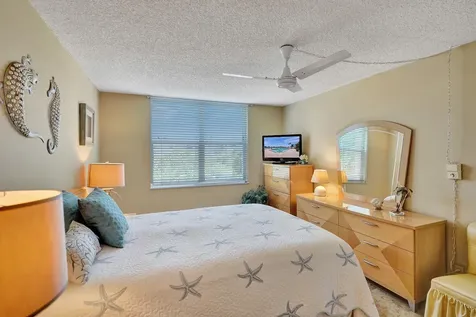 2000 S Federal Highway Boynton Beach FL 33435