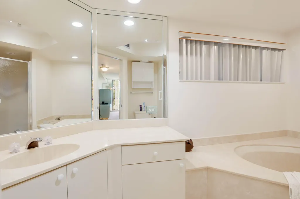 5279 Fountains Drive S Lake Worth FL 33467