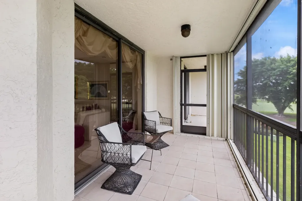 5279 Fountains Drive S Lake Worth FL 33467