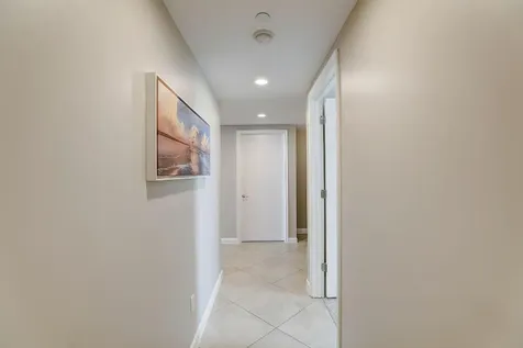 2650 Lake Shore Drive Riviera Beach FL 33404