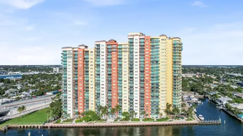 2650 Lake Shore Drive Riviera Beach FL 33404