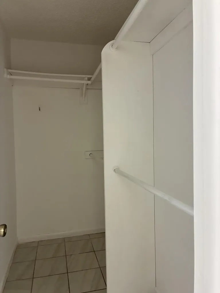 574 Burgundy L Delray Beach FL 33484