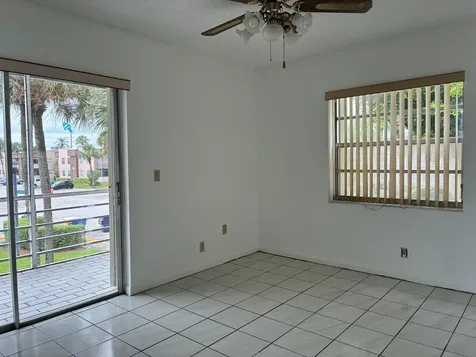 574 Burgundy L Delray Beach FL 33484