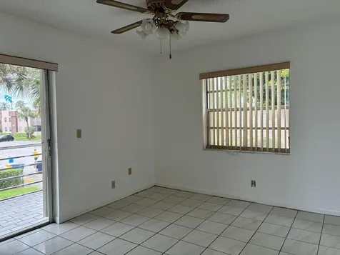574 Burgundy L Delray Beach FL 33484