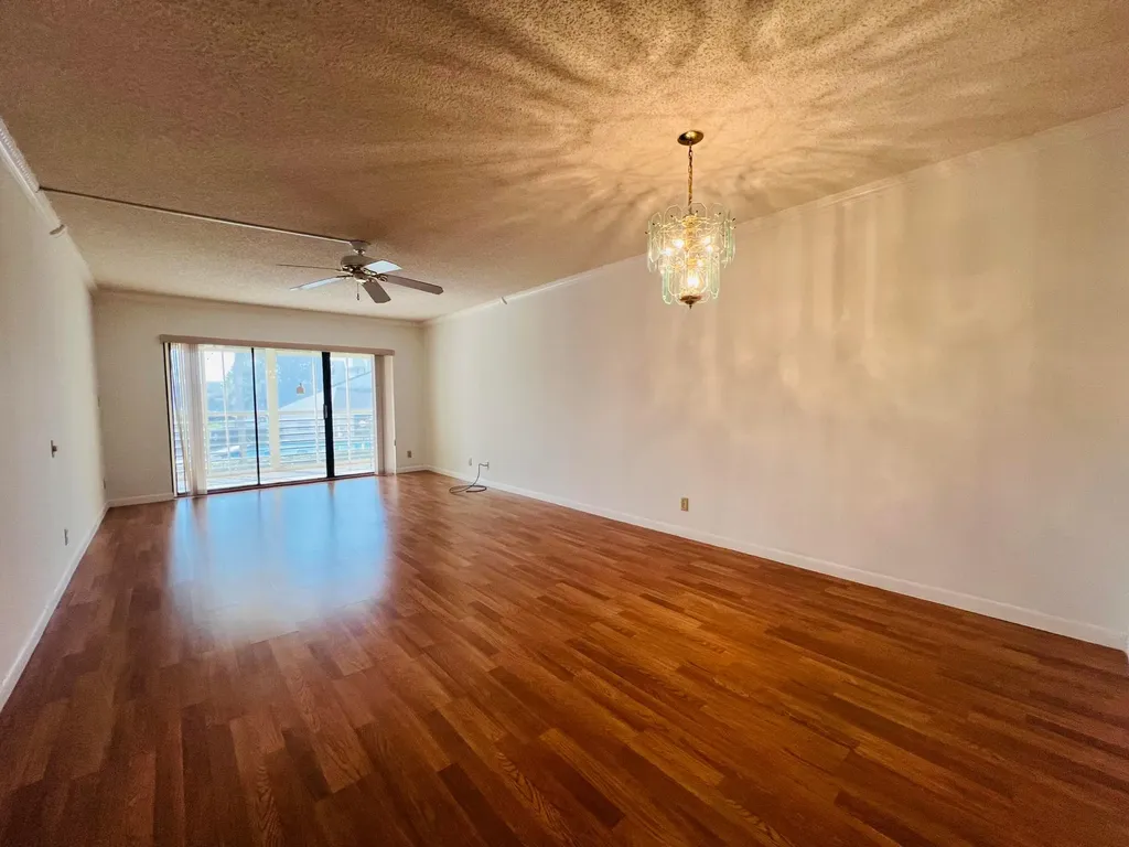 3154 Via Poinciana Lake Worth FL 33467