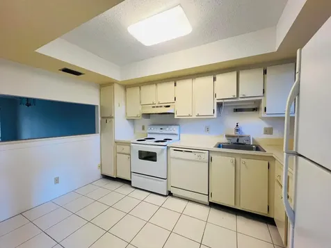 3154 Via Poinciana Lake Worth FL 33467