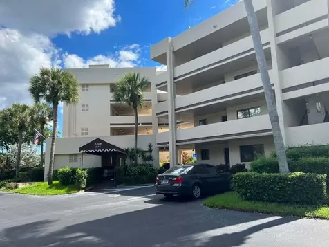 3154 Via Poinciana Lake Worth FL 33467