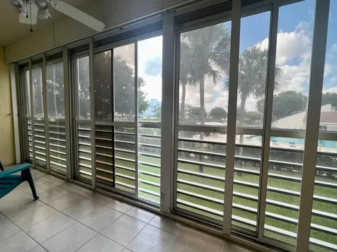 3154 Via Poinciana Lake Worth FL 33467