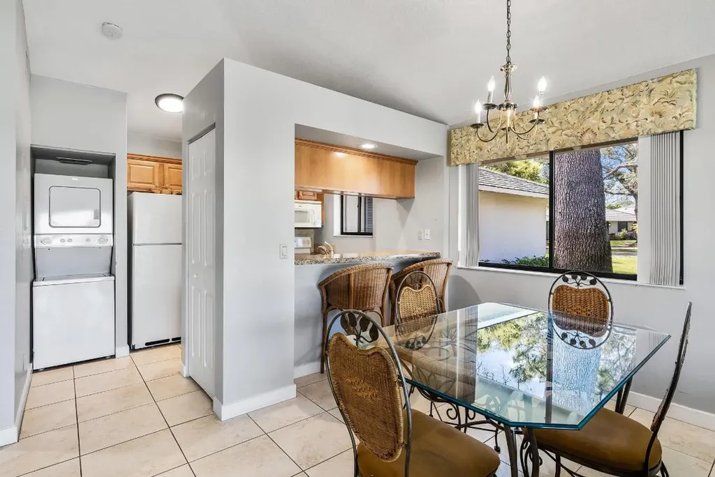 406 Club Drive Palm Beach Gardens FL 33418