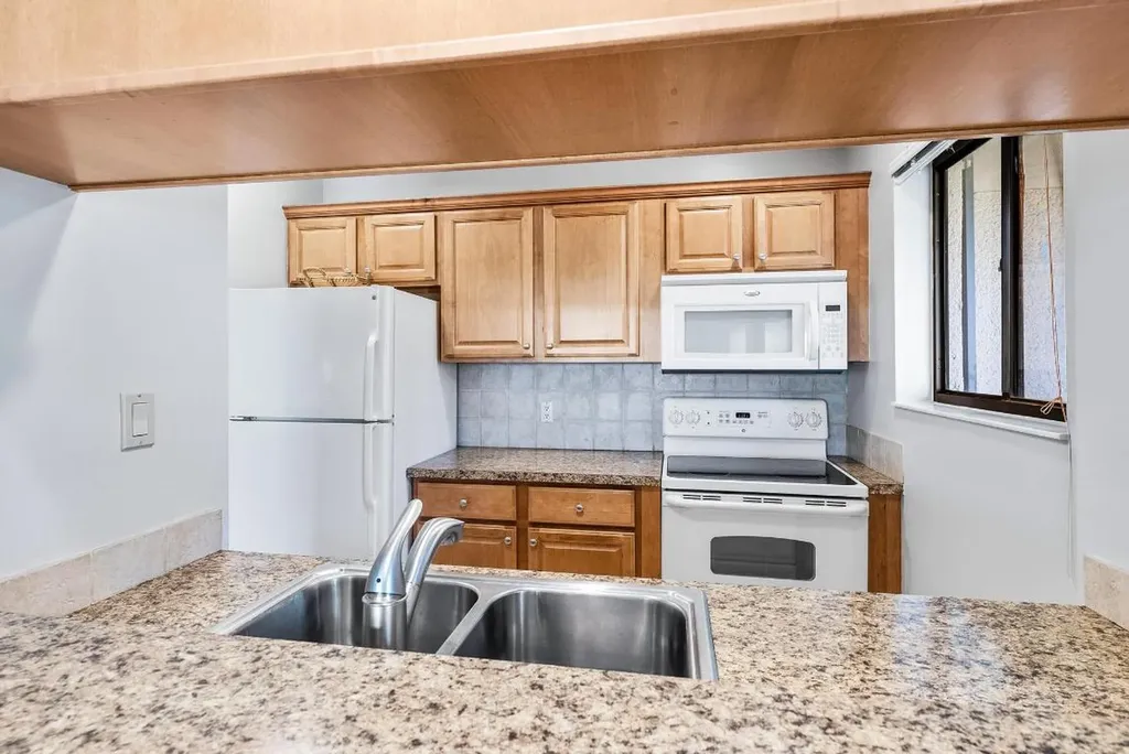 406 Club Drive Palm Beach Gardens FL 33418