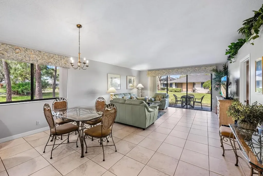 406 Club Drive Palm Beach Gardens FL 33418