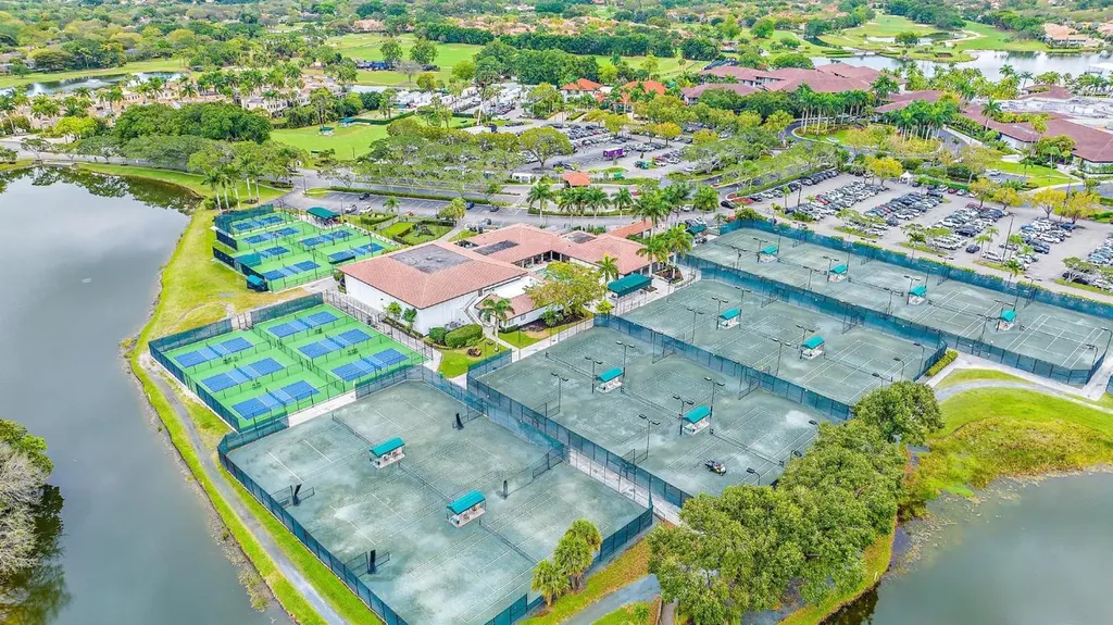 406 Club Drive Palm Beach Gardens FL 33418