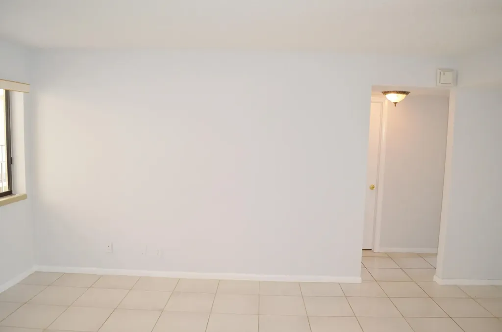 5220 Las Verdes Circle Delray Beach FL 33484