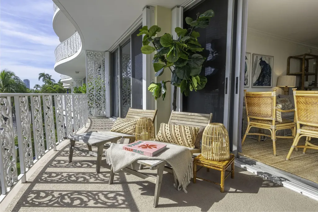 227 Australian Avenue Palm Beach FL 33480