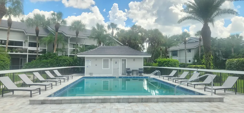 11863 Wimbledon Circle Wellington FL 33414