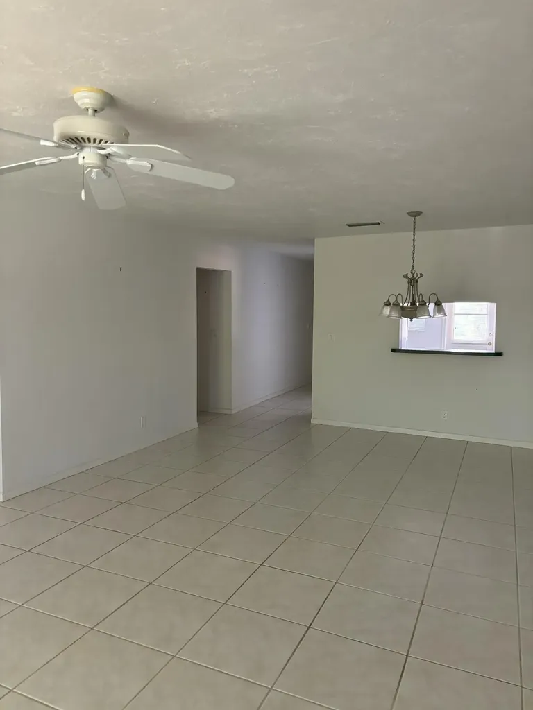 1700 Dover Road Delray Beach FL 33445