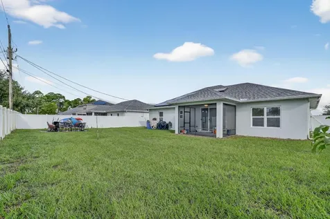 1438 SW Calmar Avenue Port St Lucie FL 34953