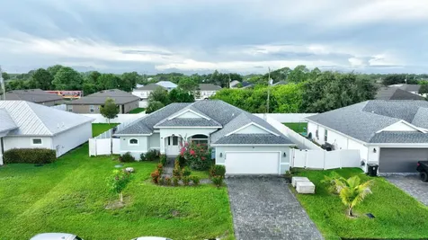 1438 SW Calmar Avenue Port St Lucie FL 34953
