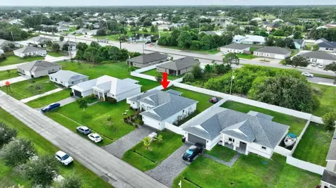 1438 SW Calmar Avenue Port St Lucie FL 34953