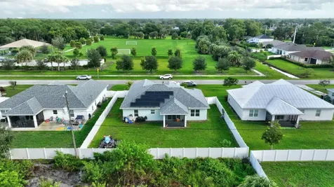 1438 SW Calmar Avenue Port St Lucie FL 34953