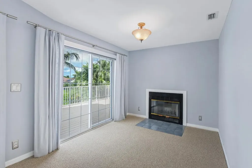 2022 Sunderland Avenue Wellington FL 33414