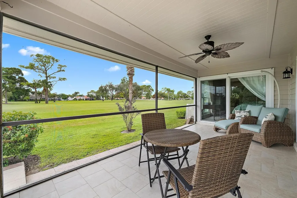 6642 S Pine Court Palm Beach Gardens FL 33418