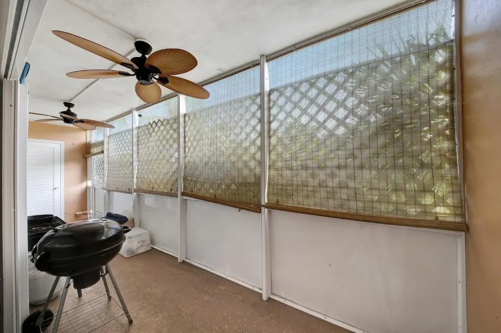 2812 S Garden Drive Lake Worth FL 33461