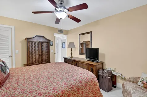 161 Flanders D Delray Beach FL 33484