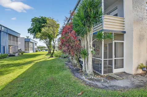 161 Flanders D Delray Beach FL 33484