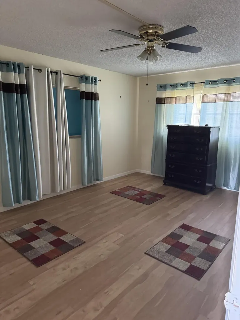 2515 NE 1st Court Boynton Beach FL 33435
