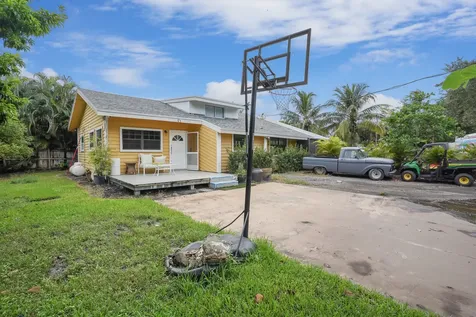 5239 Club Road Haverhill FL 33415