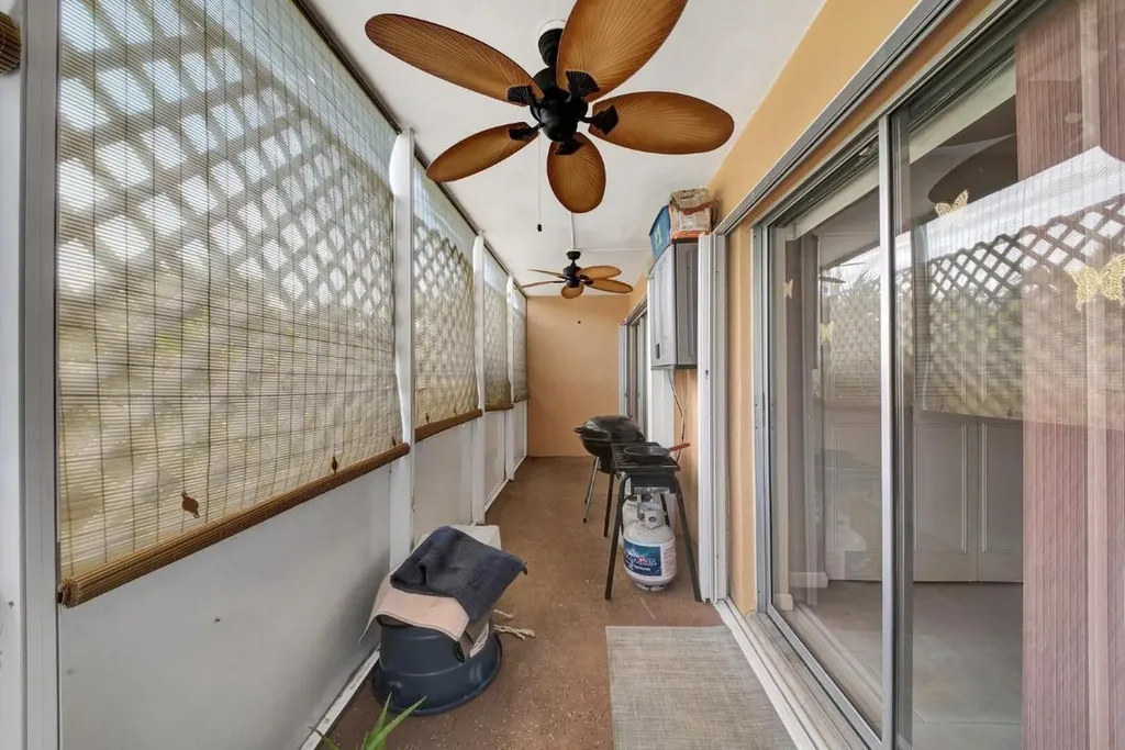 2812 S Garden Drive Lake Worth FL 33461