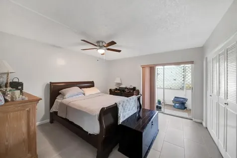 2812 S Garden Drive Lake Worth FL 33461