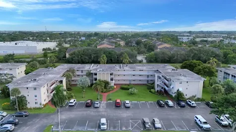 2812 S Garden Drive Lake Worth FL 33461