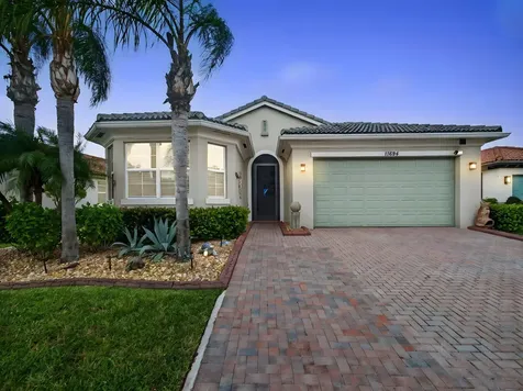 11894 SW Crestwood Circle Port St Lucie FL 34987