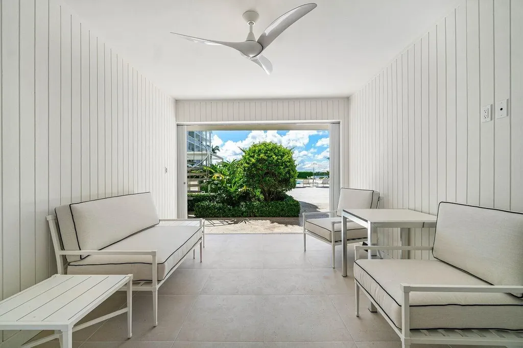 2784 S Ocean Boulevard Palm Beach FL 33480