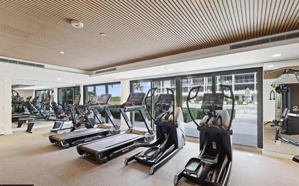 2784 S Ocean Boulevard Palm Beach FL 33480