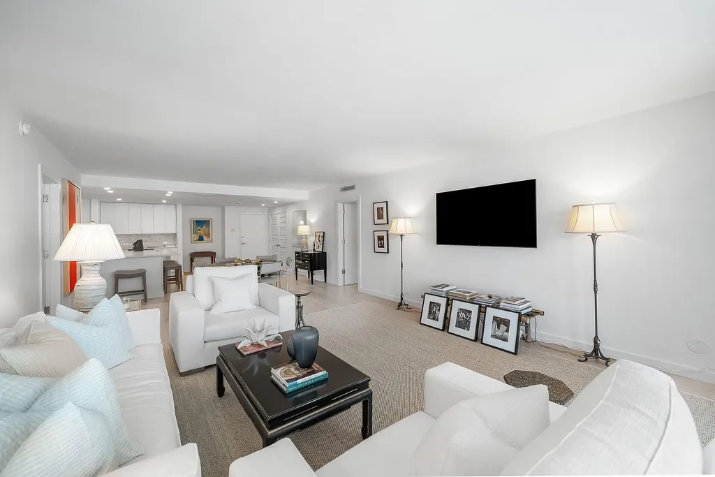 2784 S Ocean Boulevard Palm Beach FL 33480