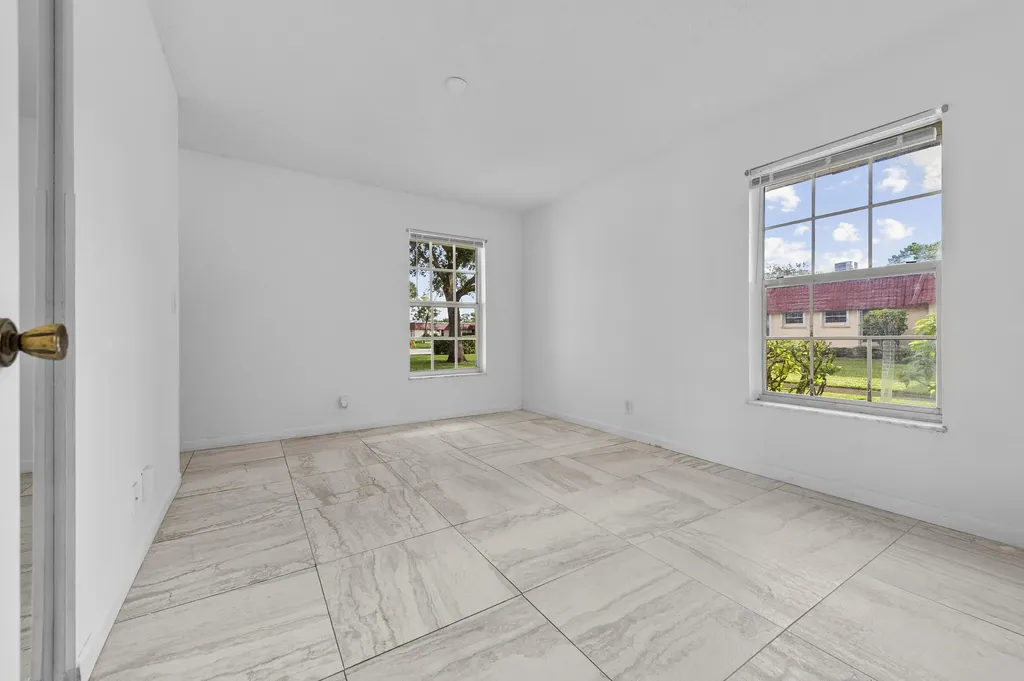 811 Salem Lane Lake Worth FL 33467