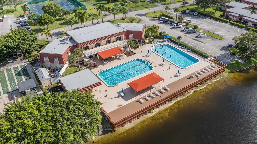811 Salem Lane Lake Worth FL 33467