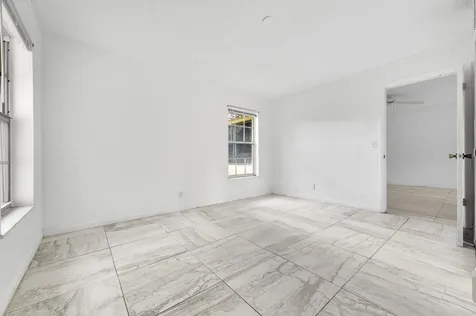 811 Salem Lane Lake Worth FL 33467