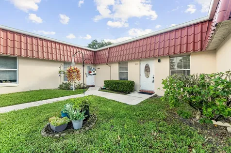 811 Salem Lane Lake Worth FL 33467