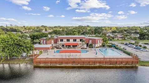 811 Salem Lane Lake Worth FL 33467