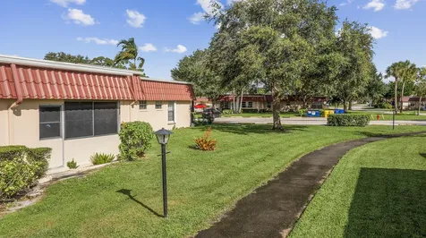 811 Salem Lane Lake Worth FL 33467