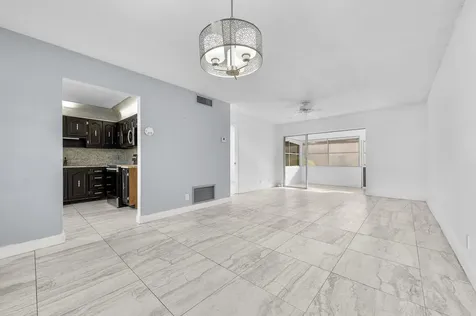 811 Salem Lane Lake Worth FL 33467