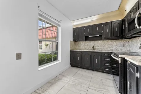 811 Salem Lane Lake Worth FL 33467