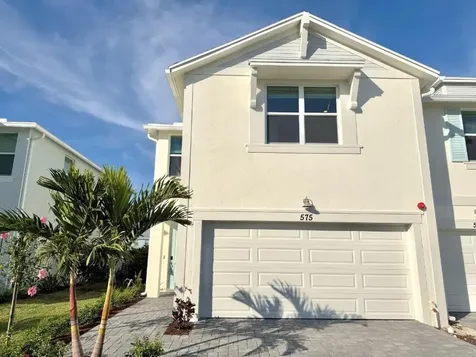 575 Salisbury Circle Fort Pierce FL 34982