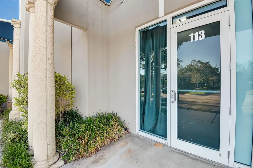 2890 W State Road 84 Fort Lauderdale FL 33312